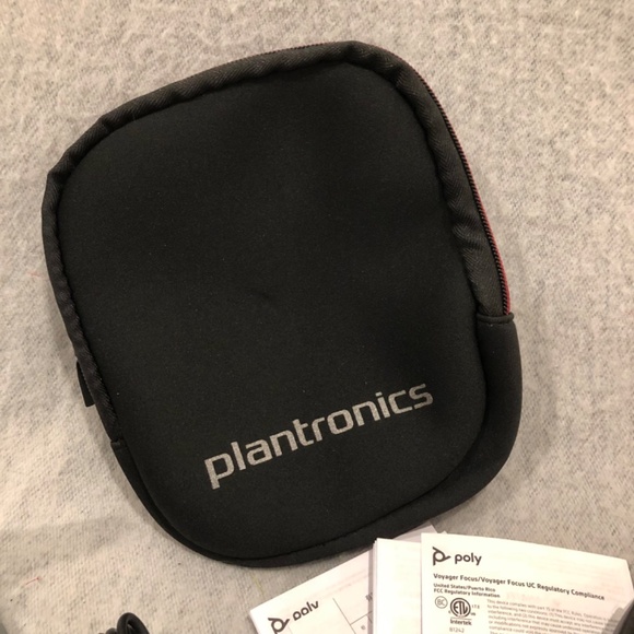 NWT - Poly Voyager Focus UC Bluetooth Headset - Picture 7 of 15